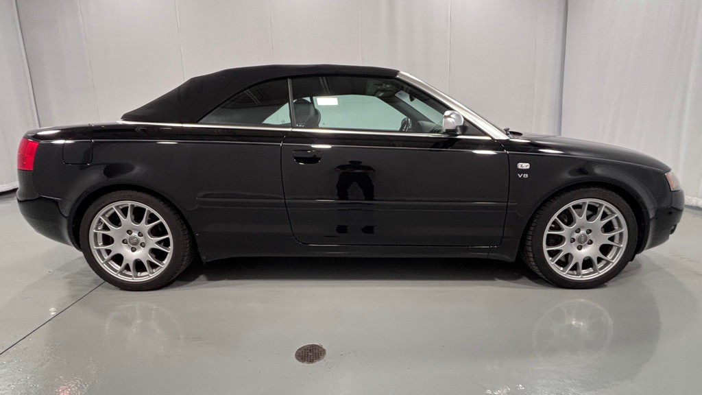 2006 Audi S4 Image 4