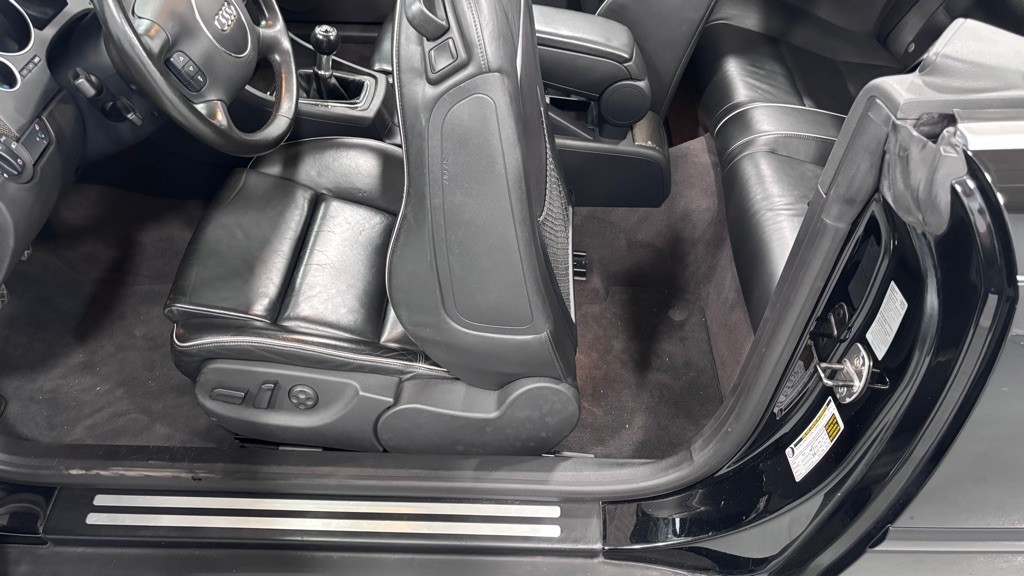2006 Audi S4 Image 30