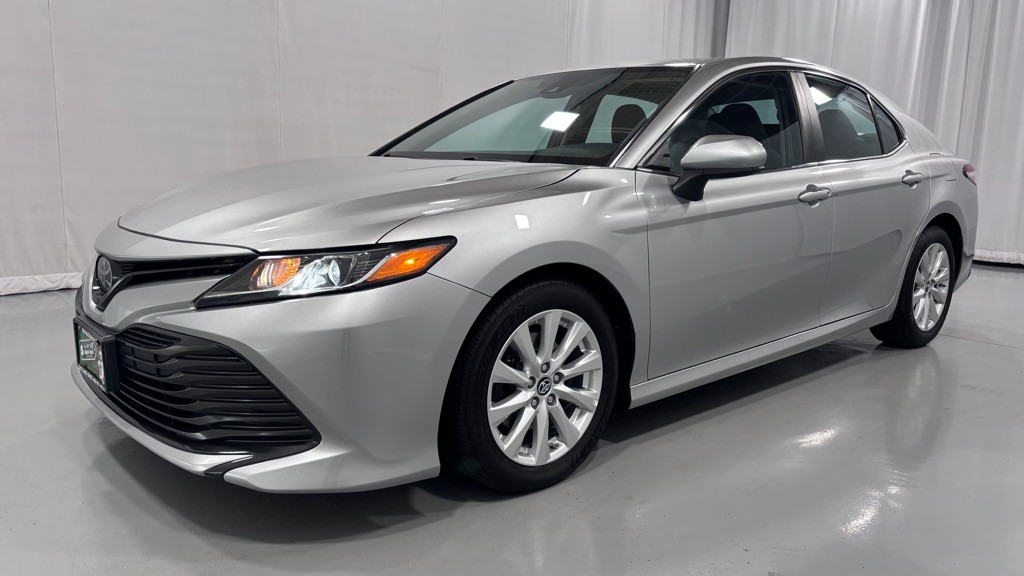 2018 Toyota Camry Image 1