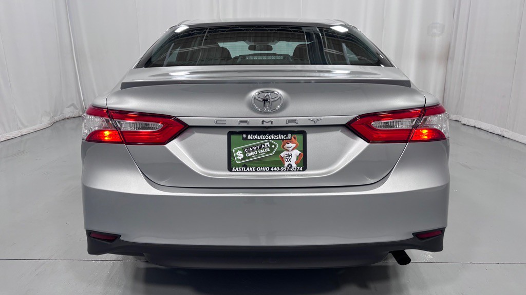 2018 Toyota Camry Image 6