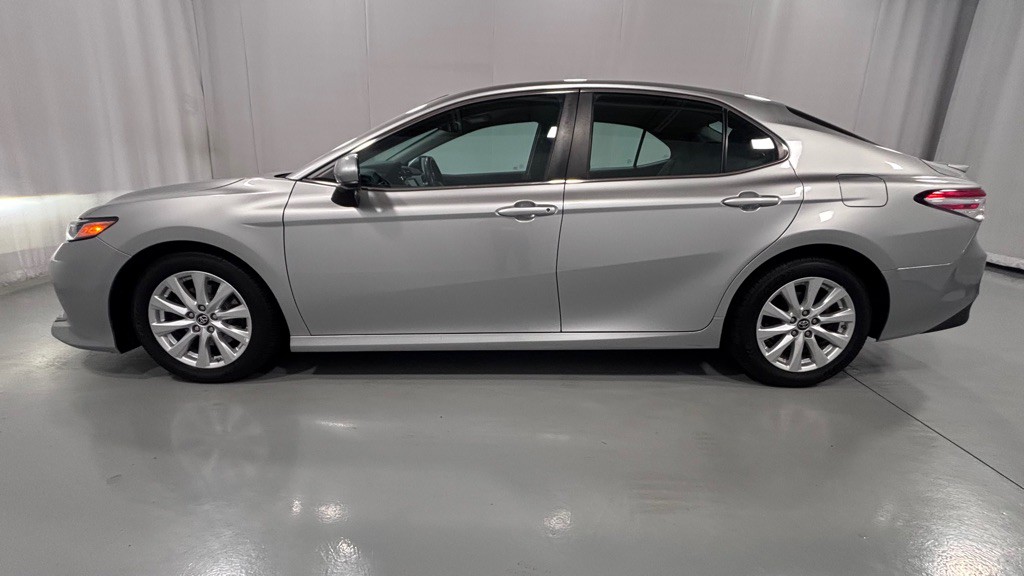 2018 Toyota Camry Image 8