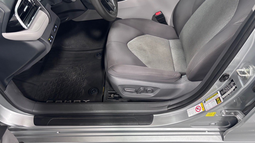 2018 Toyota Camry Image 11