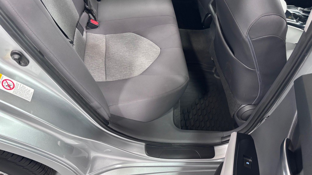 2018 Toyota Camry Image 25