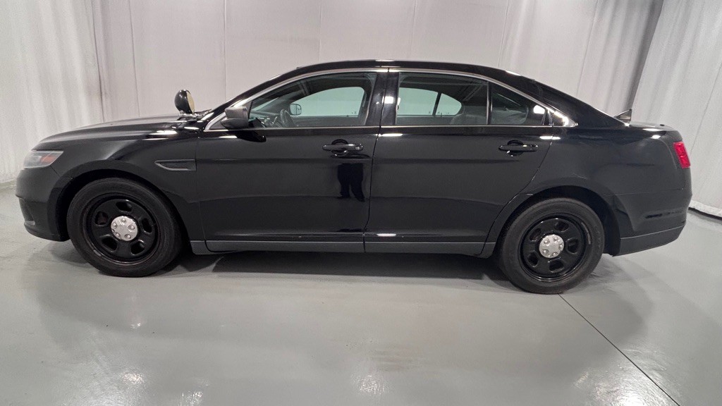 2016 Ford Taurus Image 8