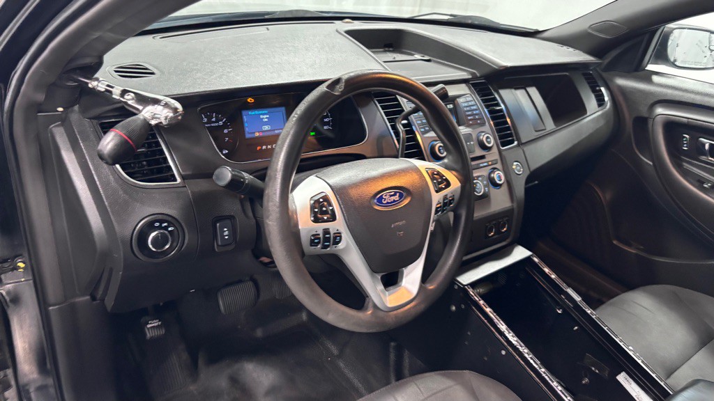 2016 Ford Taurus Image 9
