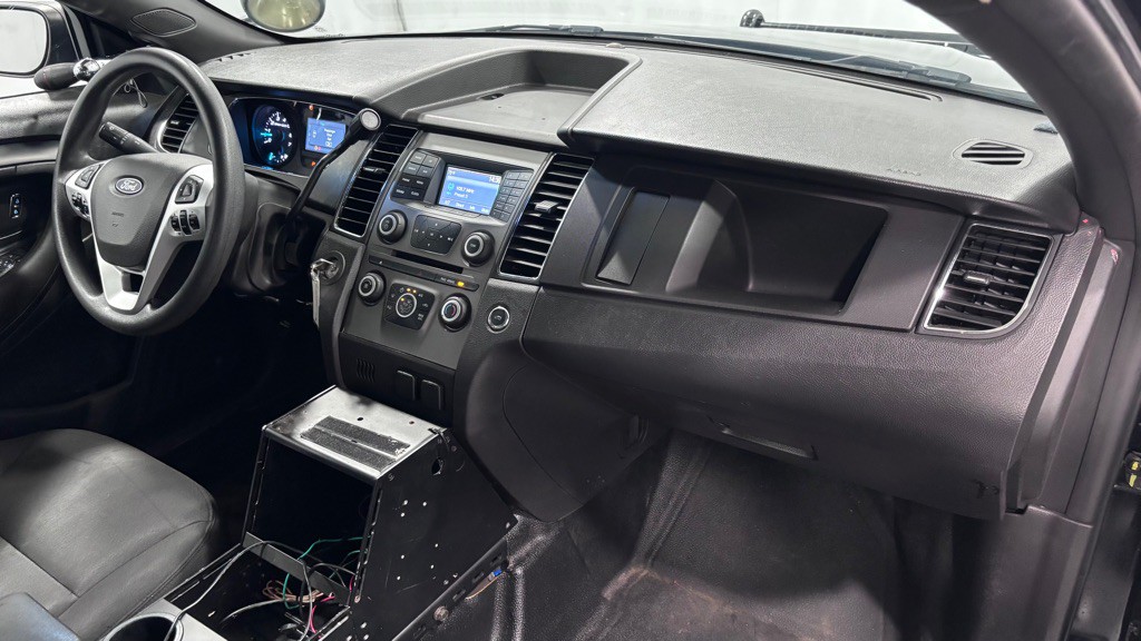2017 Ford Taurus Image 18