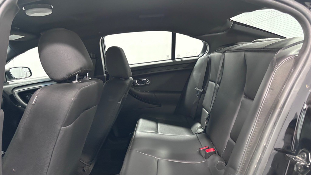 2017 Ford Taurus Image 23