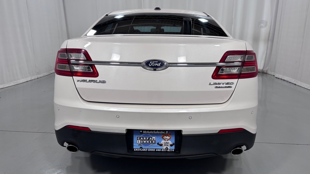 2016 Ford Taurus Image 6