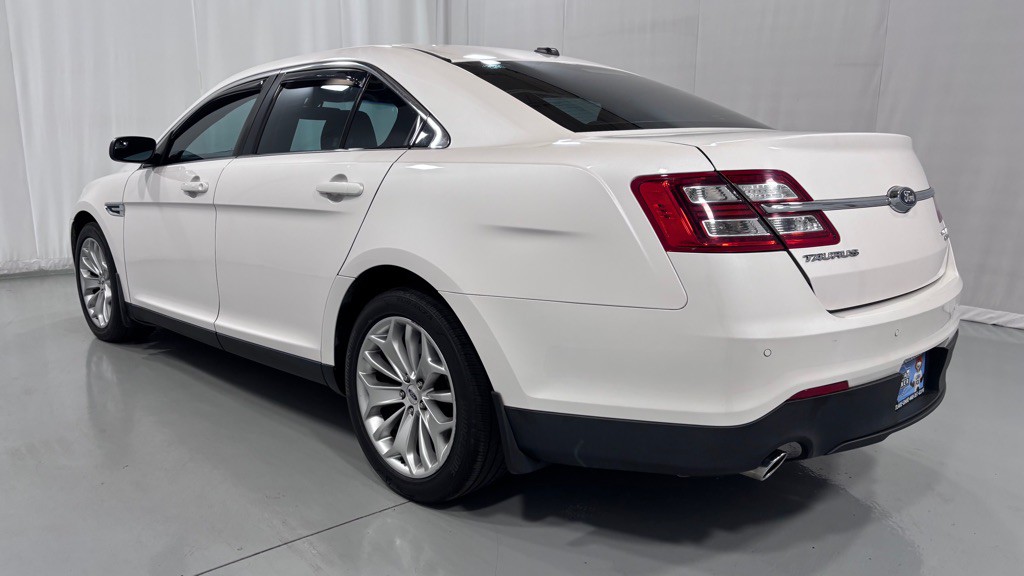 2016 Ford Taurus Image 7