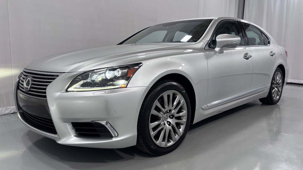 2013 Lexus LS 460 Image 1