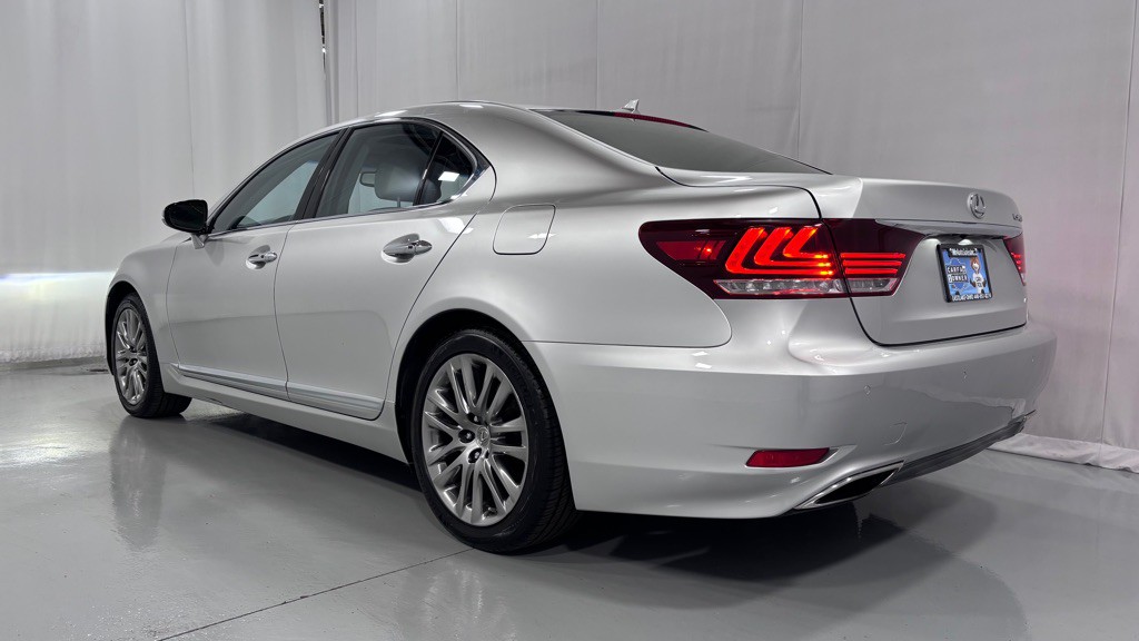2013 Lexus LS 460 Image 7
