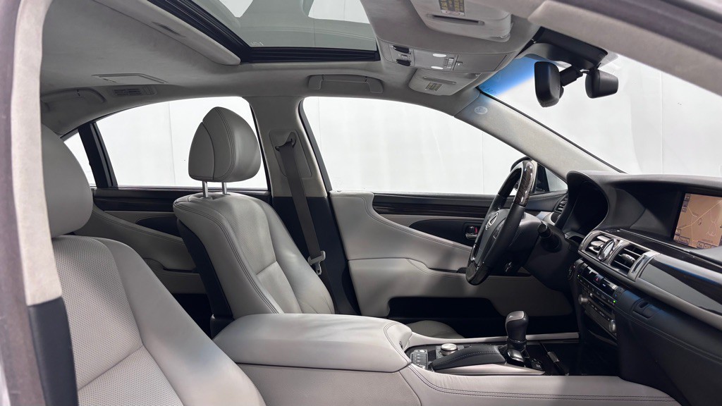 2013 Lexus LS 460 Image 20
