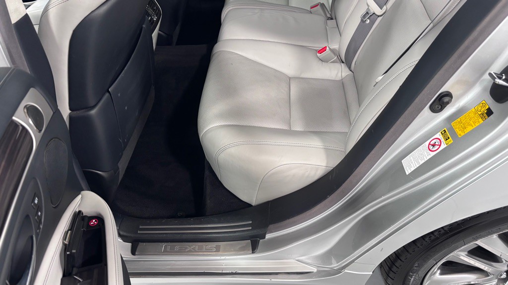 2013 Lexus LS 460 Image 22