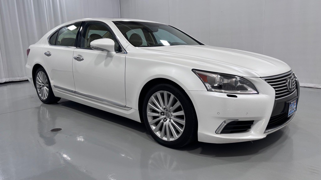 2015 Lexus LS 460 Image 3