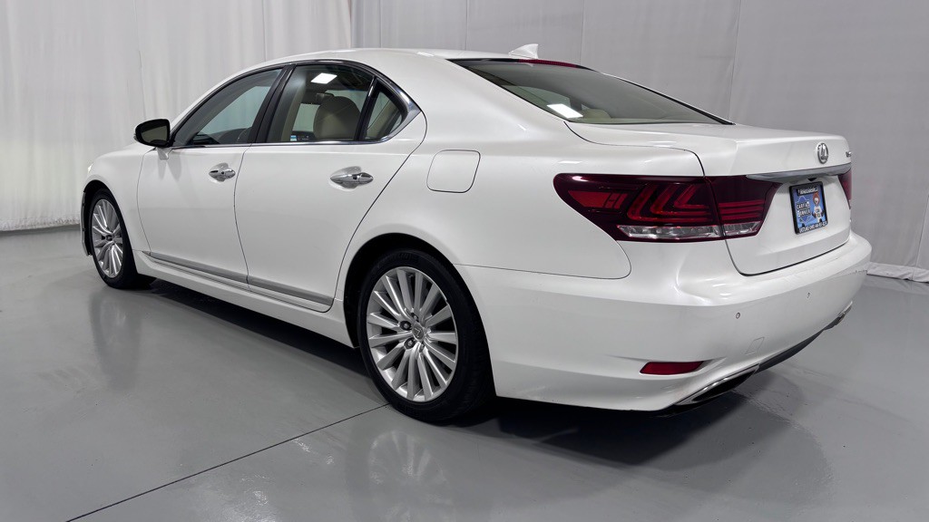 2015 Lexus LS 460 Image 7