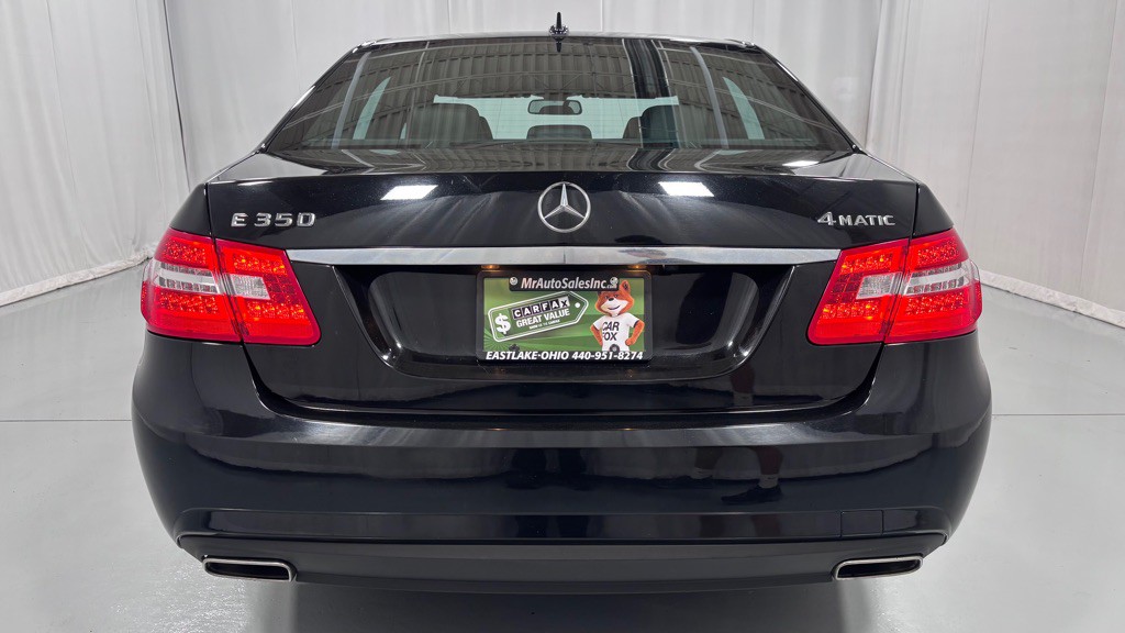 2010 Mercedes-Benz E-Class Image 6