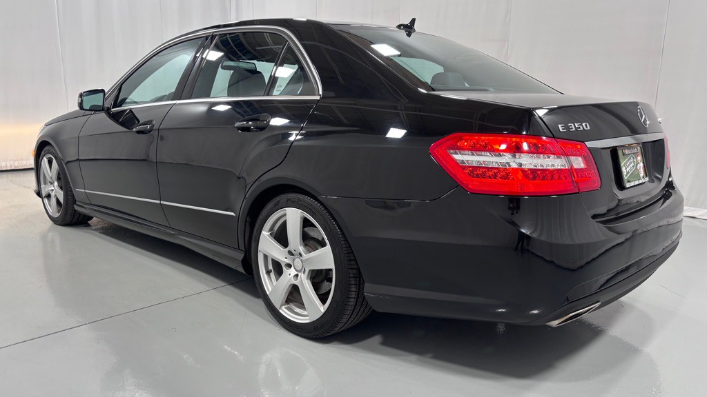 2010 Mercedes-Benz E-Class Image 7