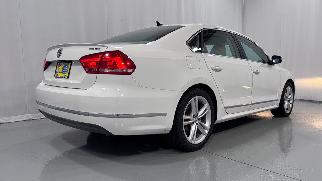 2014 Volkswagen Passat Image 5