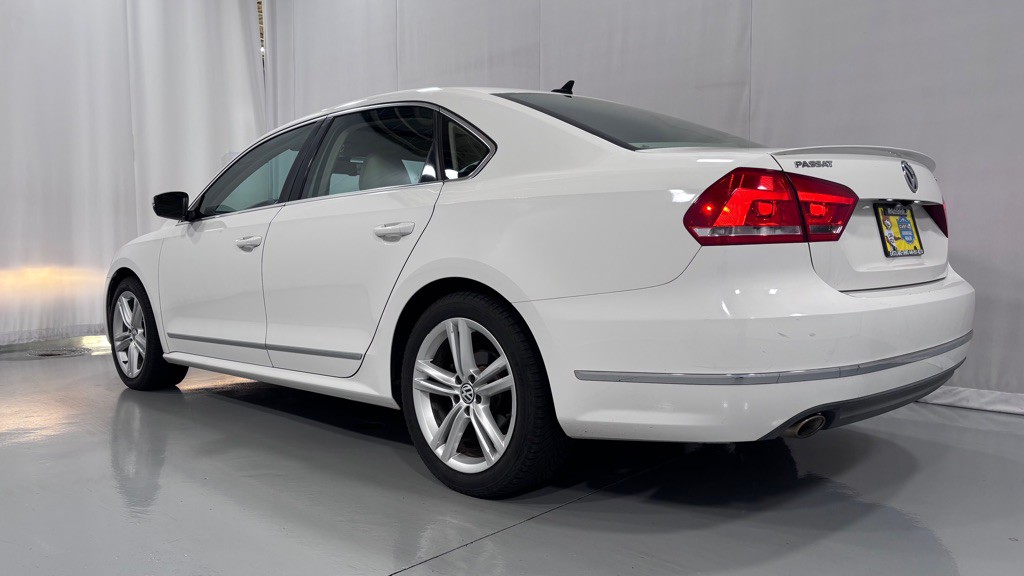 2014 Volkswagen Passat Image 7