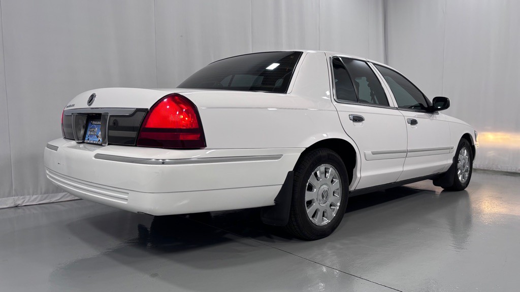 2008 Mercury Grand Marquis Image 5