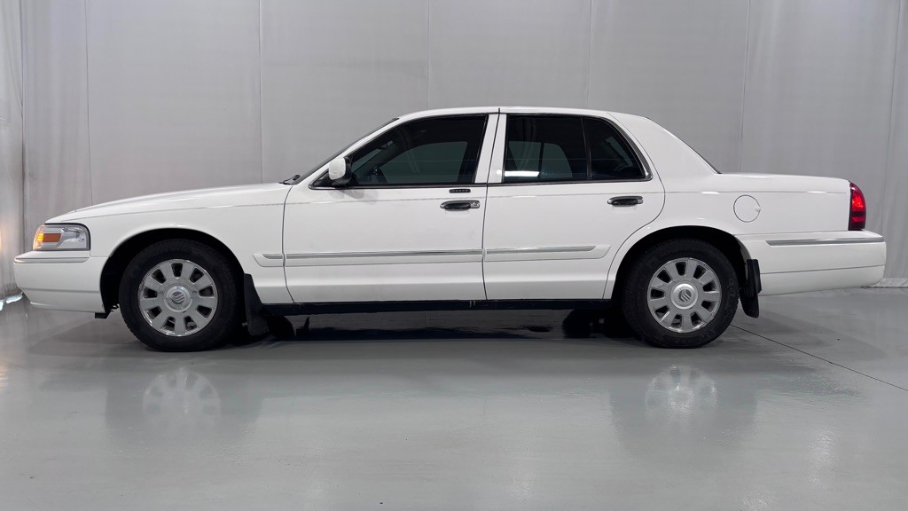 2008 Mercury Grand Marquis Image 8