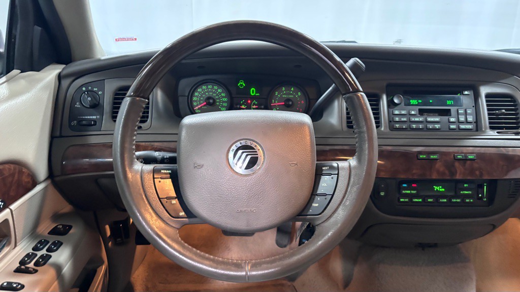 2008 Mercury Grand Marquis Image 13