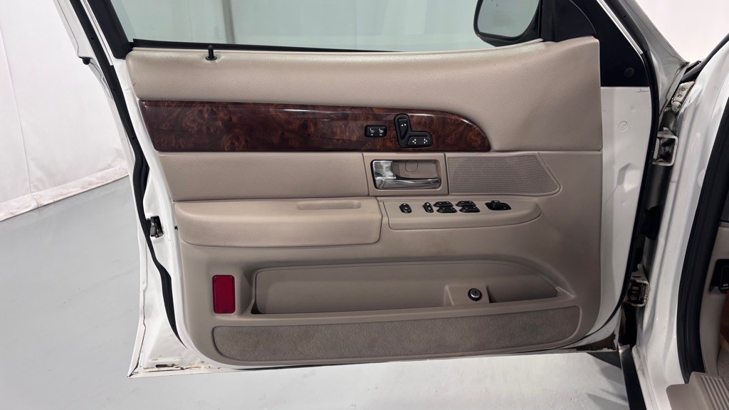 2008 Mercury Grand Marquis Image 17