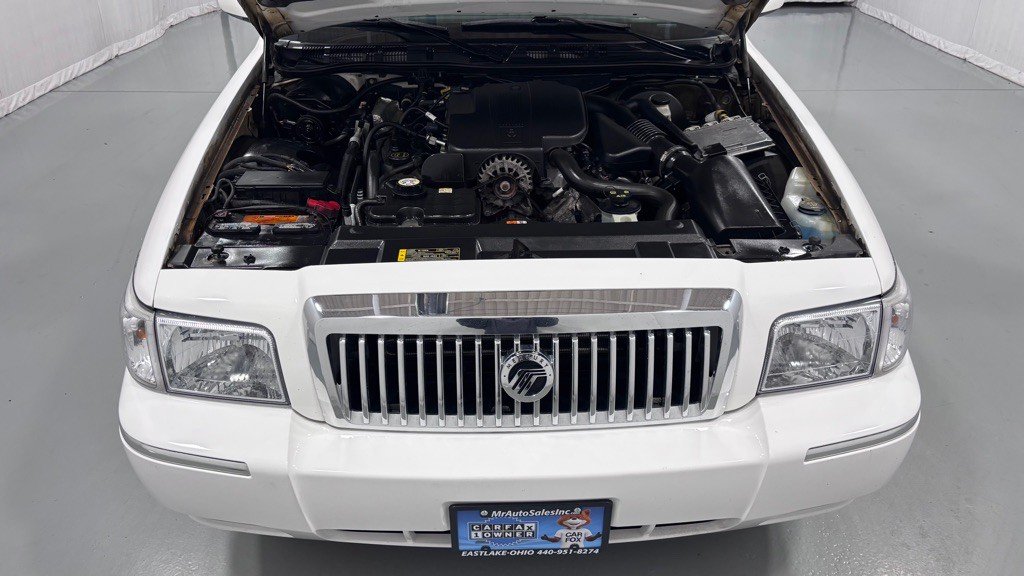 2008 Mercury Grand Marquis Image 30