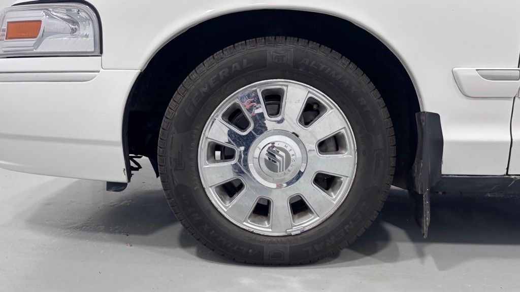 2008 Mercury Grand Marquis Image 31