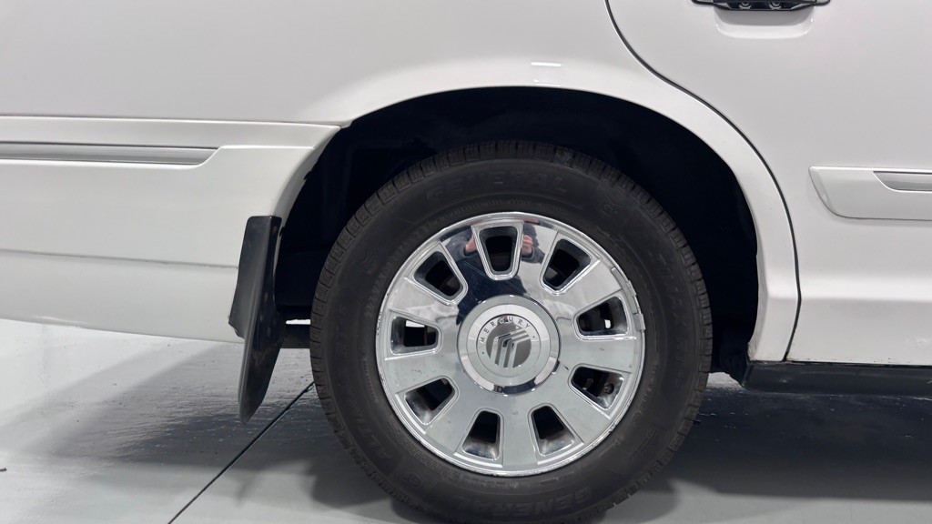2008 Mercury Grand Marquis Image 34