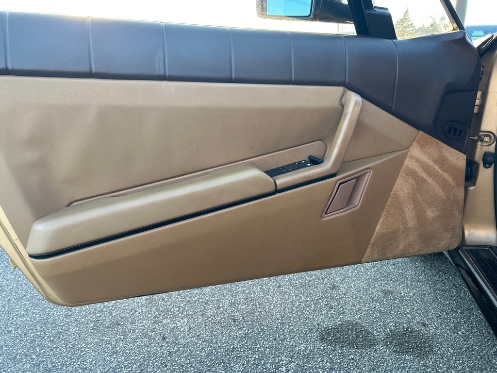 1987 Cadillac Allante Image 7
