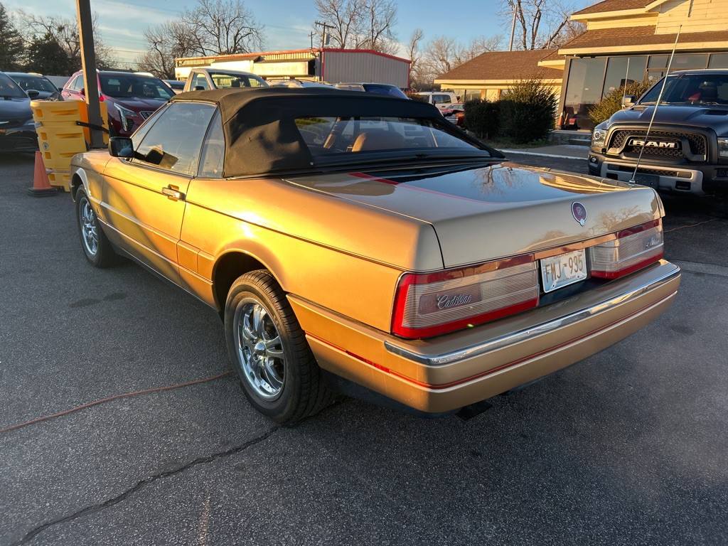 1987 Cadillac Allante Image 21