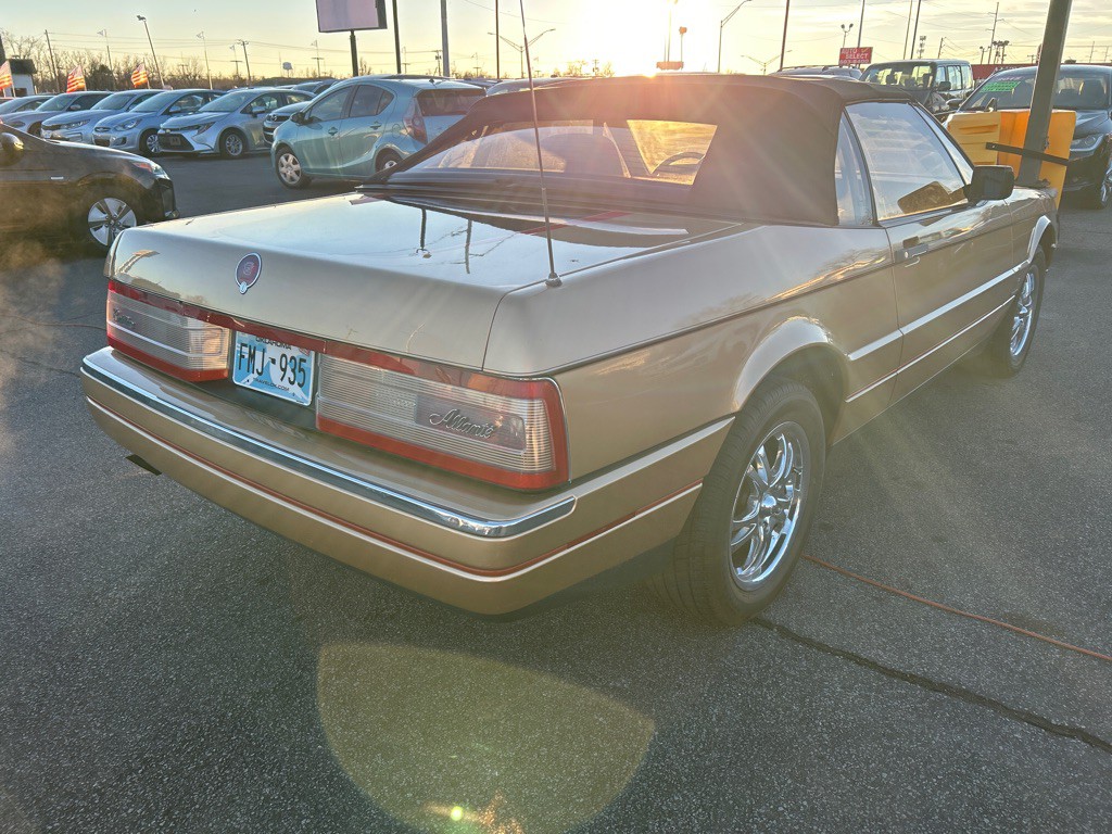 1987 Cadillac Allante Image 22