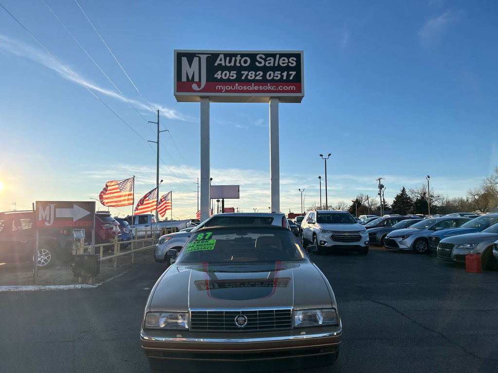 1987 Cadillac Allante Image 23