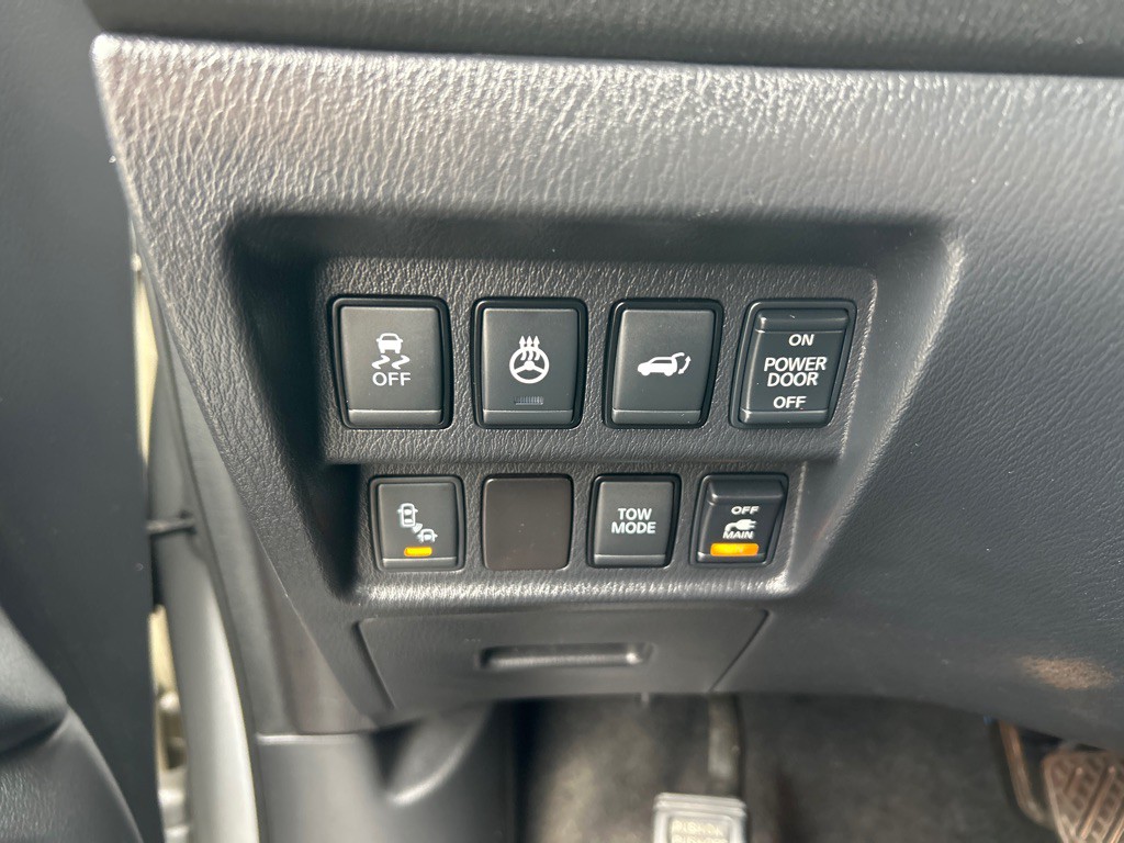 2017 Nissan Pathfinder Image 13