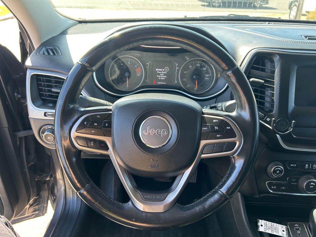 2019 Jeep Cherokee Image 10