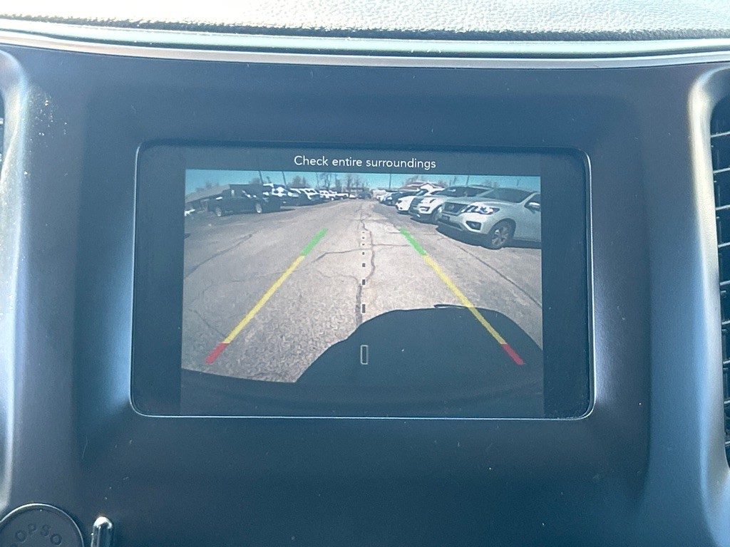 2019 Jeep Cherokee Image 11