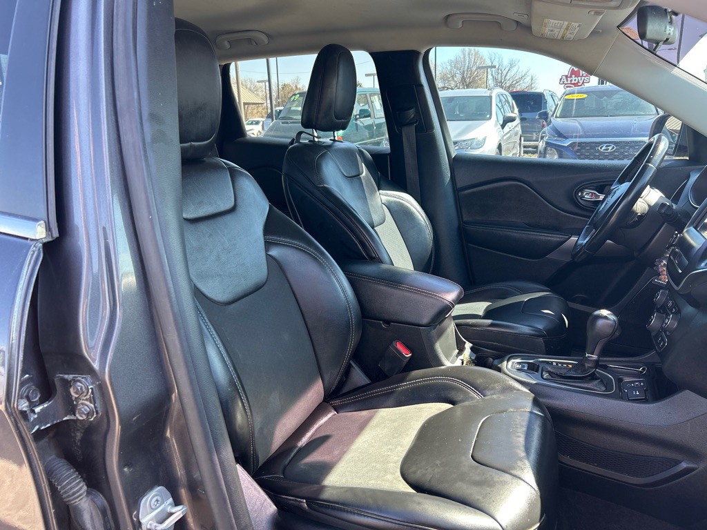 2019 Jeep Cherokee Image 15