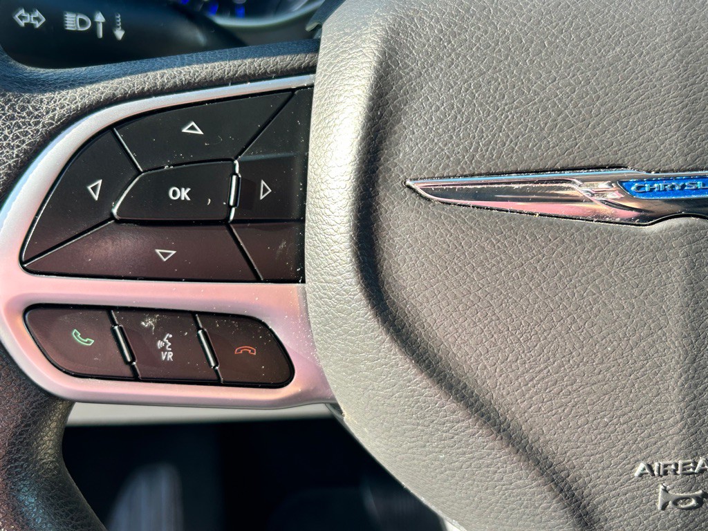 2018 Chrysler Pacifica Image 12