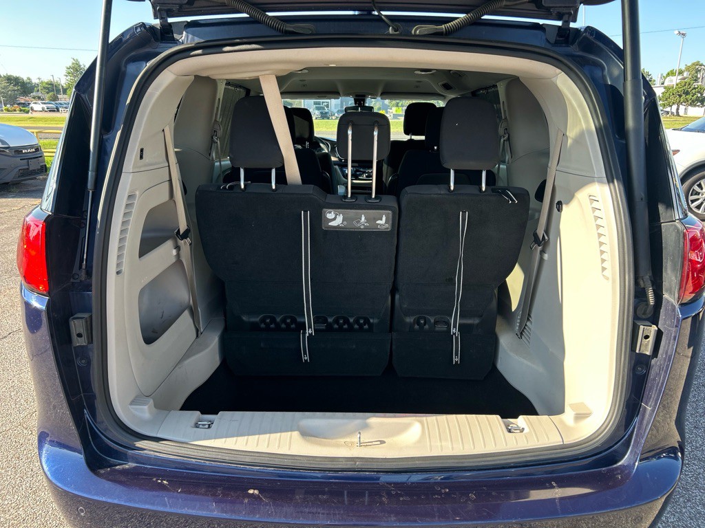 2018 Chrysler Pacifica Image 19