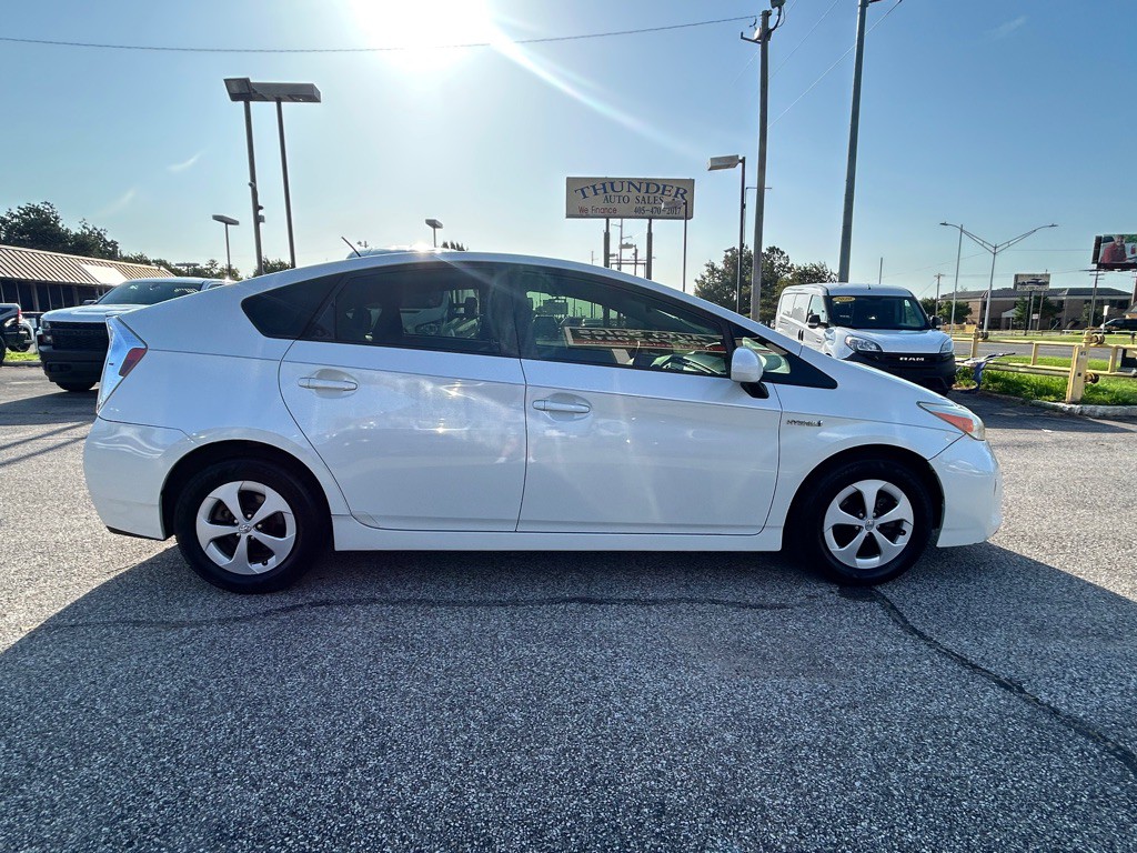 2014 Toyota Prius Image 7