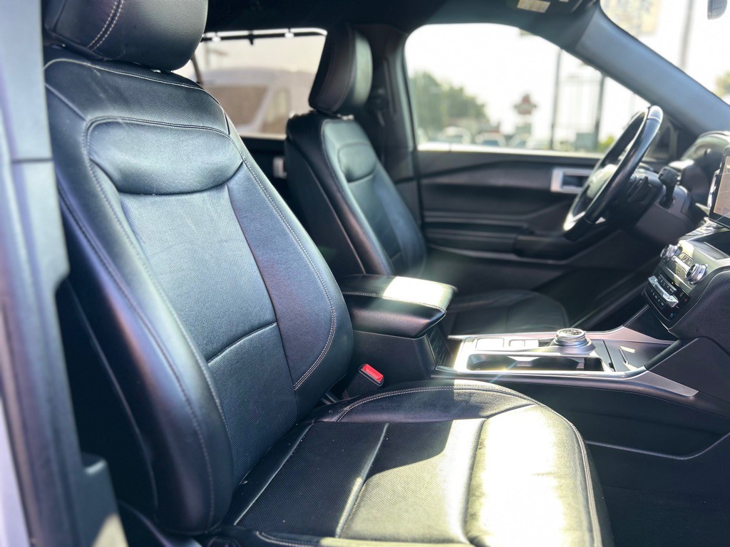 2020 Ford Explorer Image 28