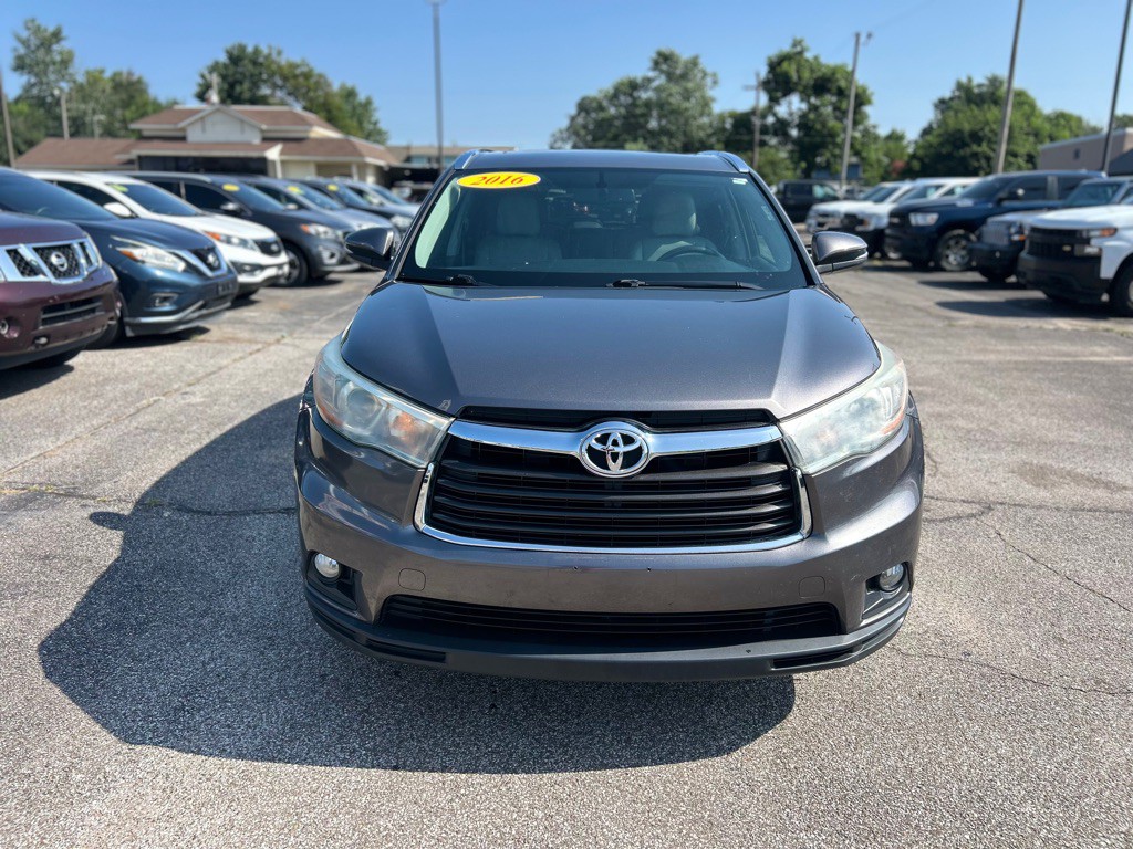 2016 Toyota Highlander Image 3
