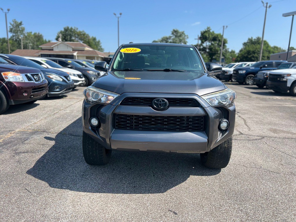 2016 Toyota 4Runner Image 3