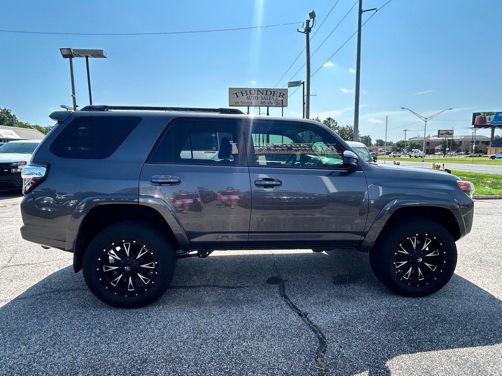 2016 Toyota 4Runner Image 7