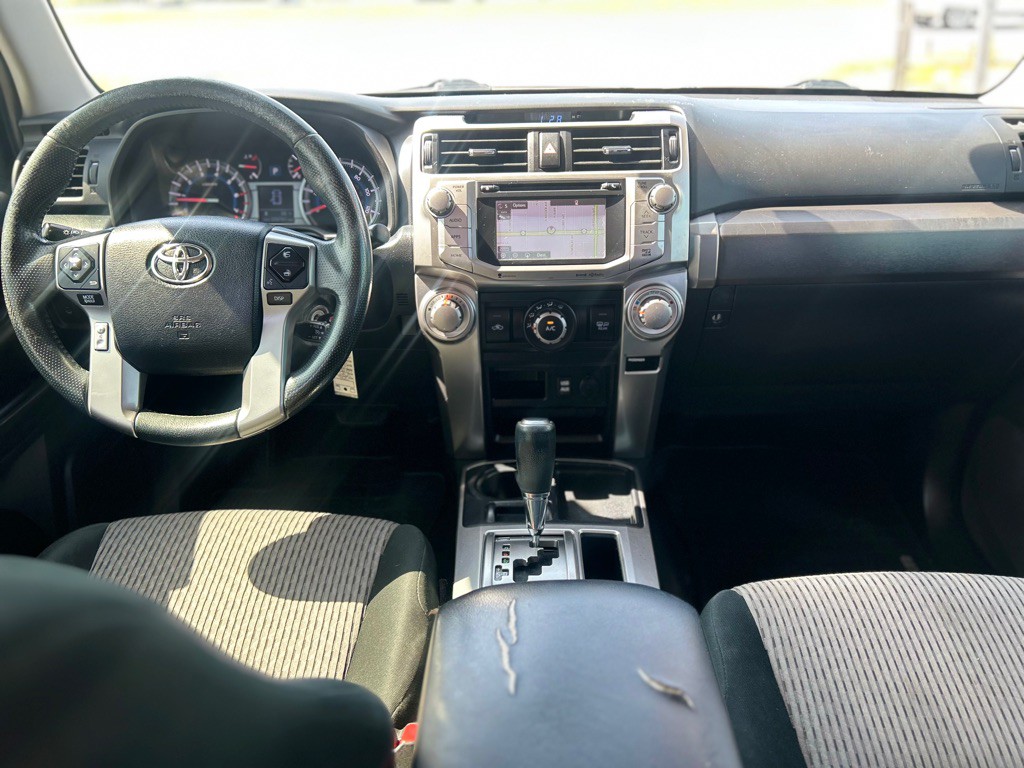 2016 Toyota 4Runner Image 15