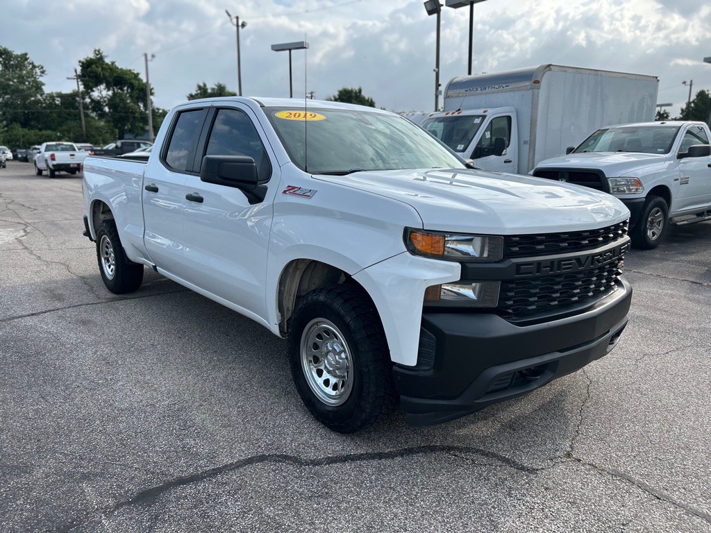 2019 Chevrolet Silverado 1500 Image 2