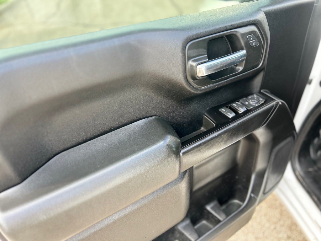 2019 Chevrolet Silverado 1500 Image 9