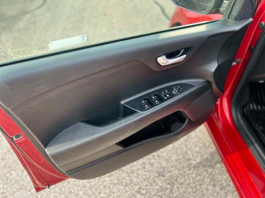 2019 Kia Rio Image 9