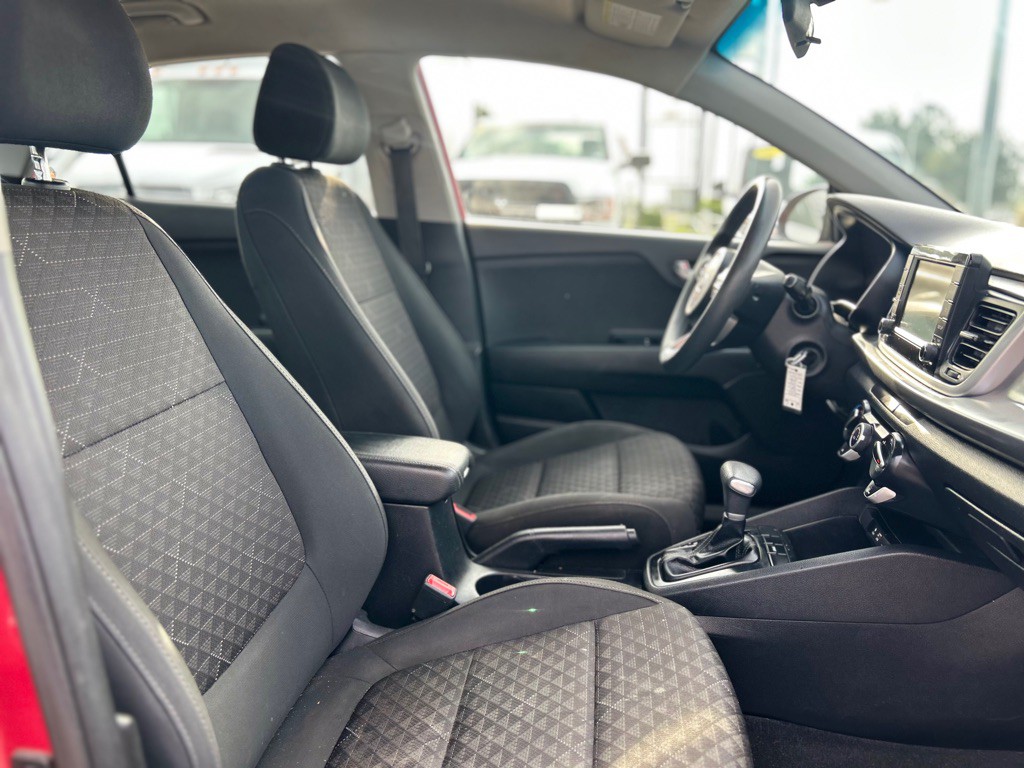 2019 Kia Rio Image 16